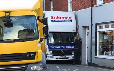 The too-narrow niche